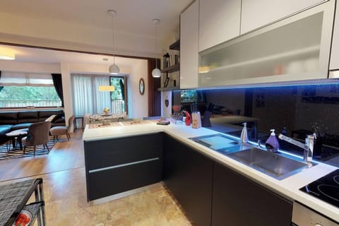 041d4cee e970 468a 86df 12b81060420a