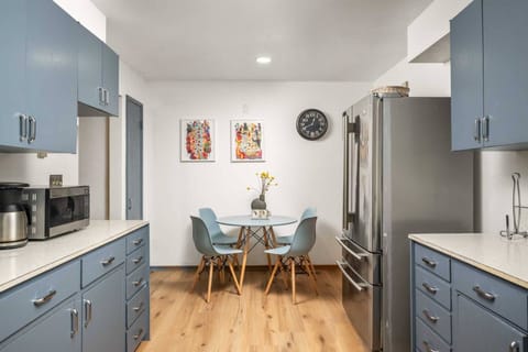 Enjoy a cup of coffee or tea in the breakfast nook.