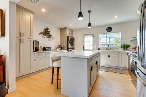 Kitchen | Toaster | Washer & Dryer