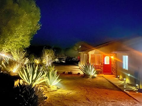 The Lil Hacienda, Enjoy the Night Skies in Joshua Tree