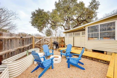 Bandera Vacation Rental | 2BR | 1BA | 1 Step to Enter | 1,014 Sq Ft