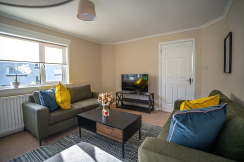 Living Room / Lounge