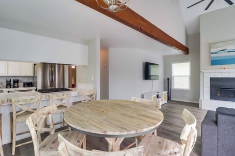 View of the kitchen bar from the dining table