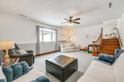 Sugarcreek Vacation Rental | 3BR | 2BA | 1,307 Sq Ft | Stairs Required