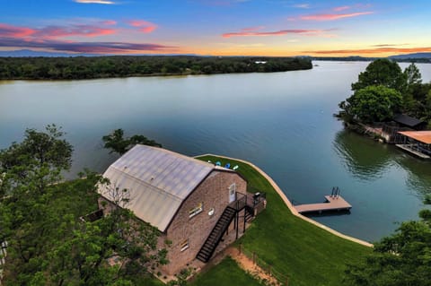 Welcome to Sunset Point on LBJ!