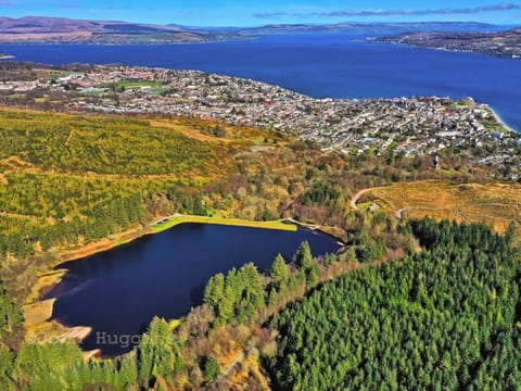 Surrounding area | Lena’s Corner, Dunoon