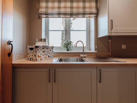 Utility room | Copper Beech Cottage, Welshpool