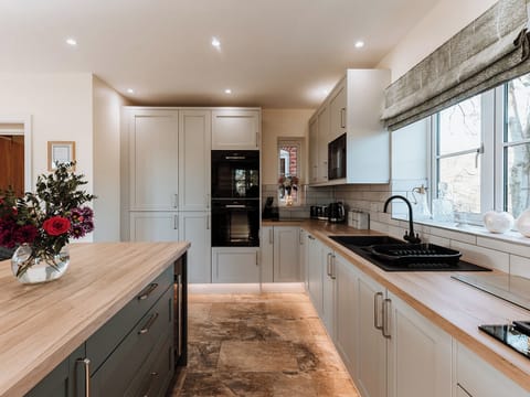 Kitchen | Copper Beech Cottage, Welshpool