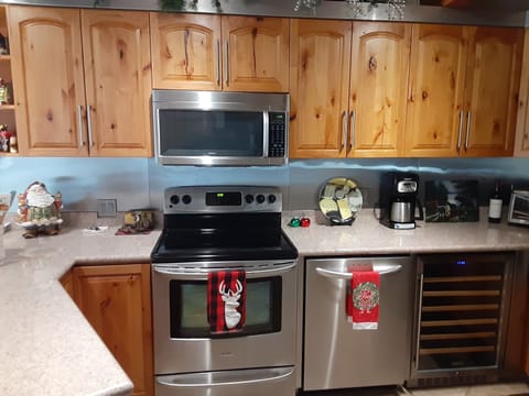 Fully remodeled and fully stocked kitchen. All festive for the holidays.