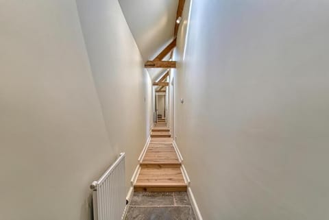 Gleanings, Bredon's Norton - Host & Stay