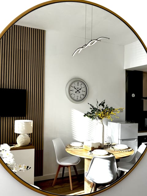 Living Room / Lounge