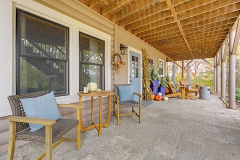 Covered Patio | Gas Fire Pit | Mountain Views