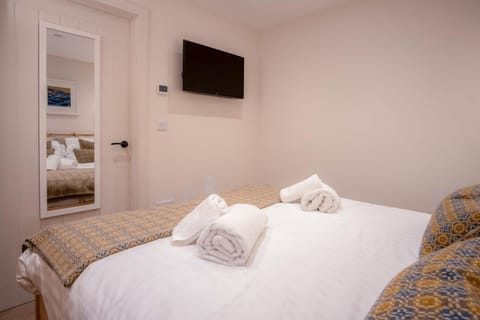 Ty Florence - 3 Bedroom Cottage - Bayview Oxwich (6488)