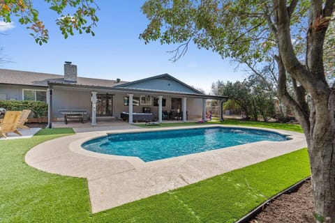 Ca0a553c ee99 4098 92fd e17c3747d4b3