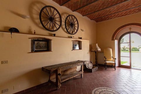 Entrance / Reception