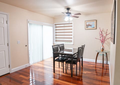 Small Dining Table Next To Kitchen