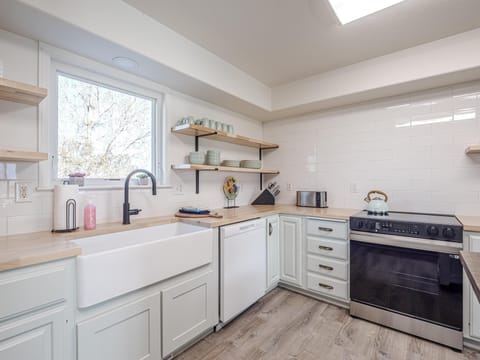 Well-maintained and fully sanitized between guests for your peace of mind.