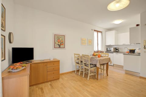 Kitchen and dining area