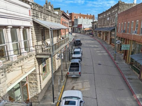 2ed5e2e1 4c8d 4ff7 bb9c 771b3728f112