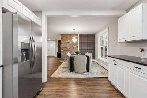 Open concept with nice flow from kitchen to the living room