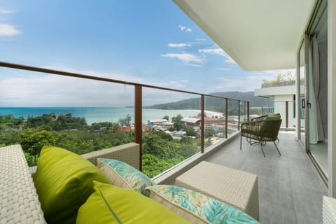 Newly Renovated Full Sea View Apartment in Kamala (14870)