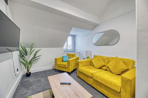 Living Room / Lounge