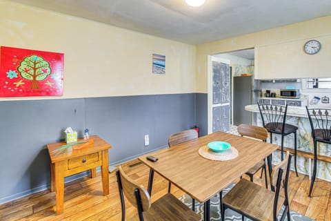 Dining Area | Dishware & Flatware