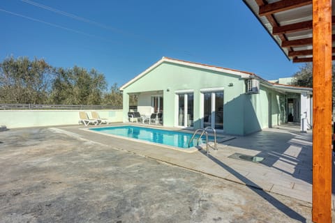 Private Pool