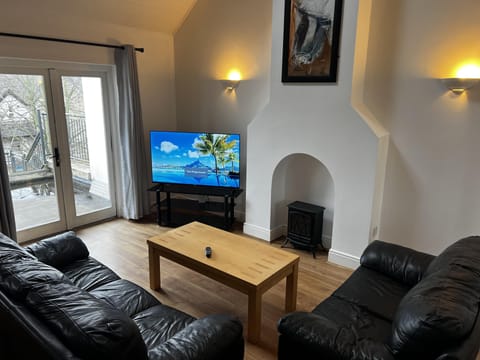 Living Room (1)