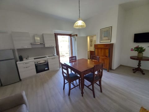 Watercraft, Boat, Apartment, Marina, Outdoor Furniture, Shade, Boats And Boating--Equipment And Supplies, Balcony, Resort, Dock