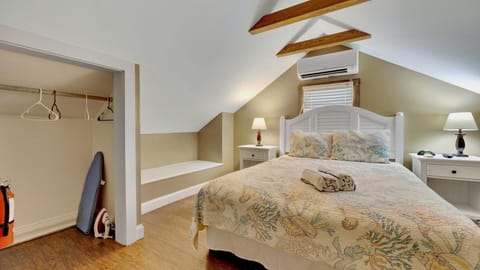 The spilt A/C unit will keep you nice and cool...