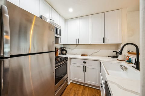 Indoors, Kitchen, Appliance, Refrigerator, Sink