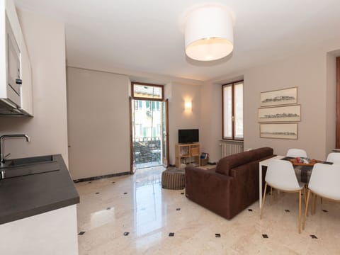 Wall, Door, Flooring, Home, Floor, Composite Material, Concrete, Flagstone, Flowerpot