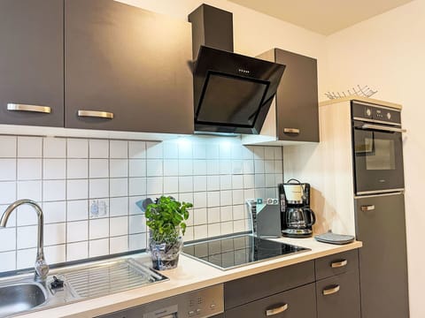 Kitchen Appliance, Kitchen, Countertop, Cabinetry, Major Appliance, Kitchen Stove, Home Appliance, Stove, Interior Design, Gas Stove