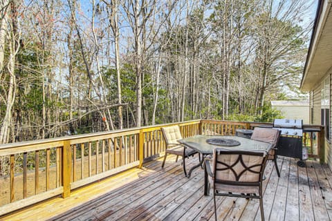 Savannah Vacation Rental | 3BR | 2BA | 1,996 Sq Ft | Small Step for Entry
