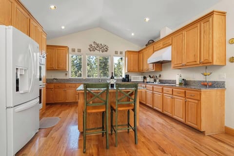 60f87335 4efa 4542 bd61 b7afa05024aa