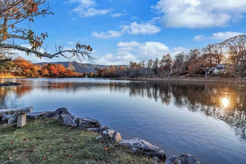 Lake Tomahawk - just a 10 minute walk from house!