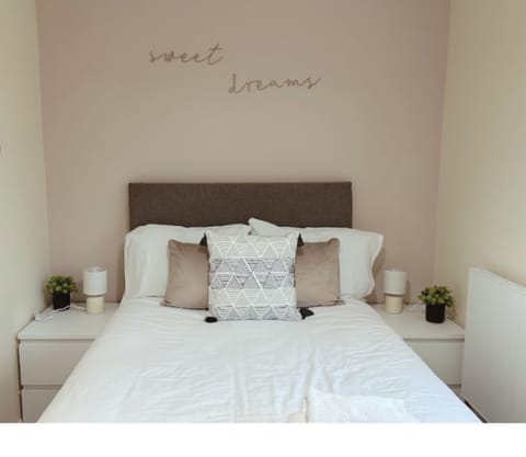 Second double bedroom