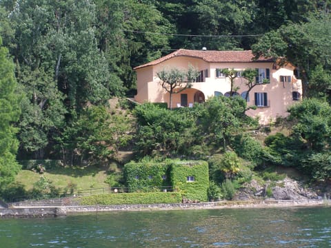 Villa Francesca - Reno, Lake Maggiore - NORTHITALY VILLAS vacation rental