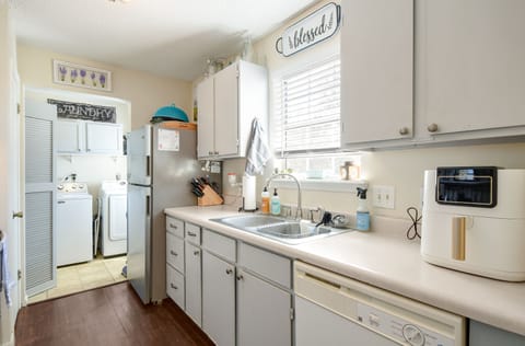 Fully equipped kitchen