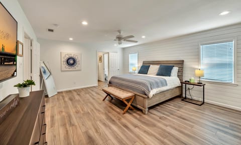 Kick back and relax in one of our beautiful & comfy bedrooms here at Hopes House