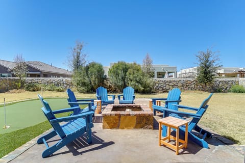 El Paso Vacation Rental | 3BR | 2.5BA | 2,615 Sq Ft | Small Step for Entry