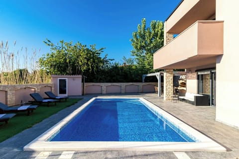 Holiday Home Swimming Pool
