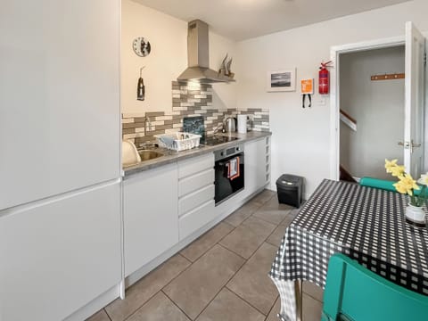 Kitchen | Ardtornish Apartment, Tayvallich