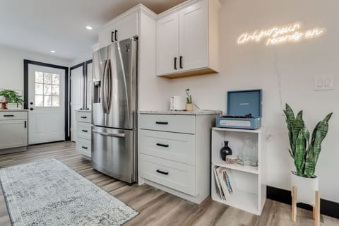 Fully equipped and newly renovated kitchen