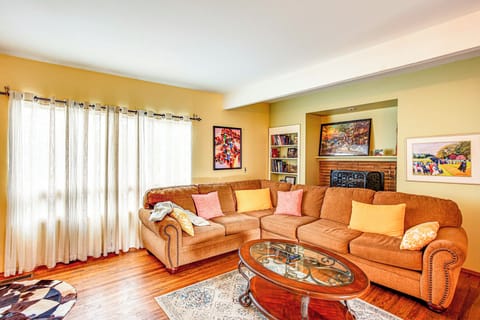 SeaTac Vacation Rental | 3BR | 2.5BA | 1,490 Sq Ft | 2 Steps to Enter