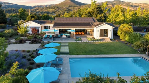 Welcome to Sonoma Pool Retreat!