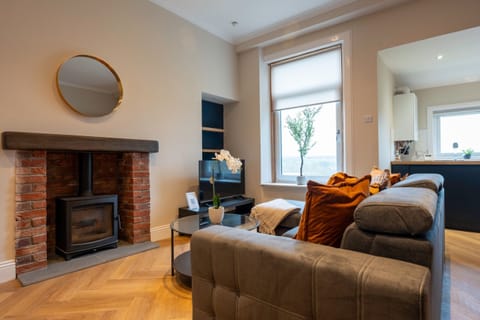 Living Room / Lounge