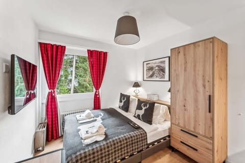 bequemes, hochwertiges Queensize-Doppelbett