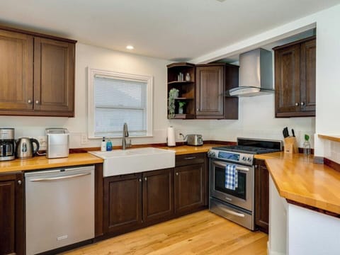 Stay In for Group Meals